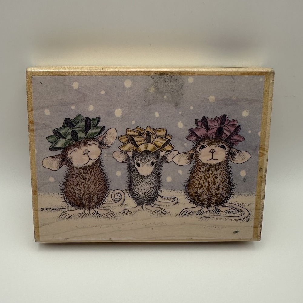 Stampabilities House Mouse Wrapped & Ready HMOR1006 Wood Mount Rubber Stamp 1997